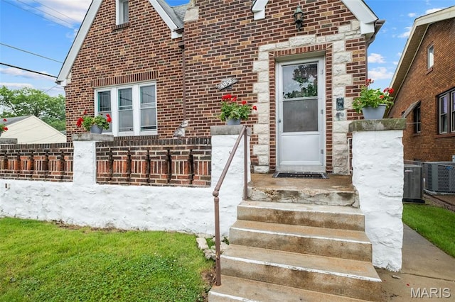 4932 Fairview Ave, Saint Louis, MO 63139 - view of front of property with brick siding