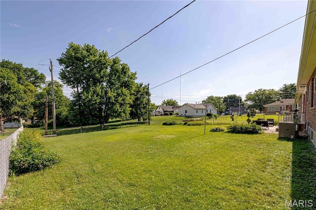 7315 Cheshire Ln, Affton, MO 63123 - view of yard