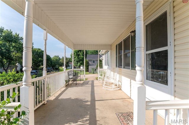 921 Mallard Sq, Rolla, MO 65401 - view of covered porch