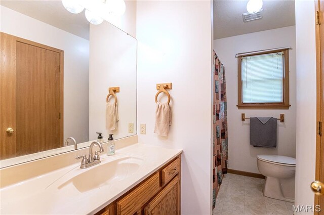 921 Mallard Sq, Rolla, MO 65401 - full bath featuring vanity and tile patterned floors
