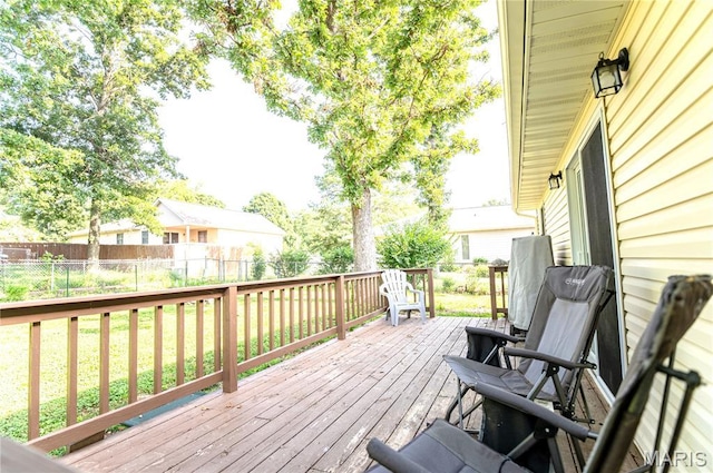 921 Mallard Sq, Rolla, MO 65401 - wooden deck featuring a fenced backyard