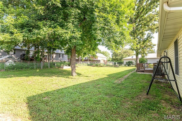 921 Mallard Sq, Rolla, MO 65401 - fenced backyard with a deck