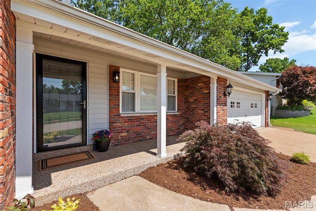 2645 Causeway Dr, Saint Louis, MO 63125 - photo 2