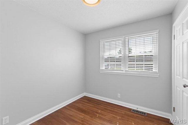 2645 Causeway Dr, Saint Louis, MO 63125 - photo 10