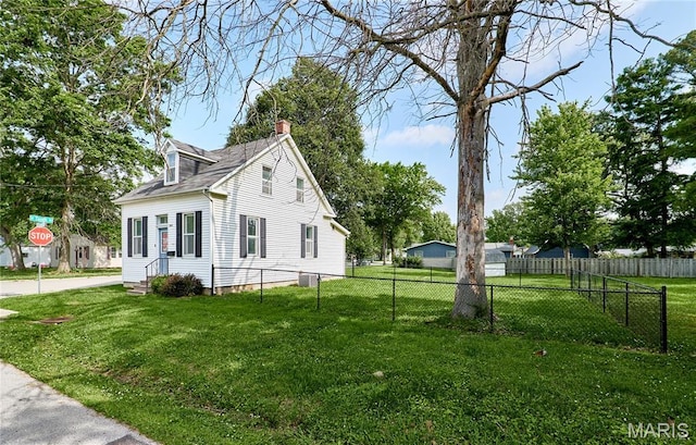 935 W Green St, Mascoutah, IL 62258