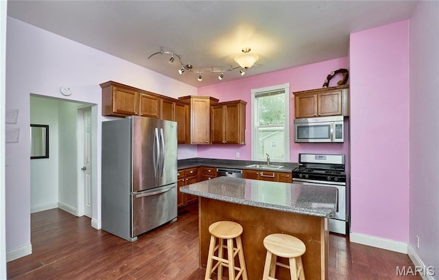 935 W Green St, Mascoutah, IL 62258