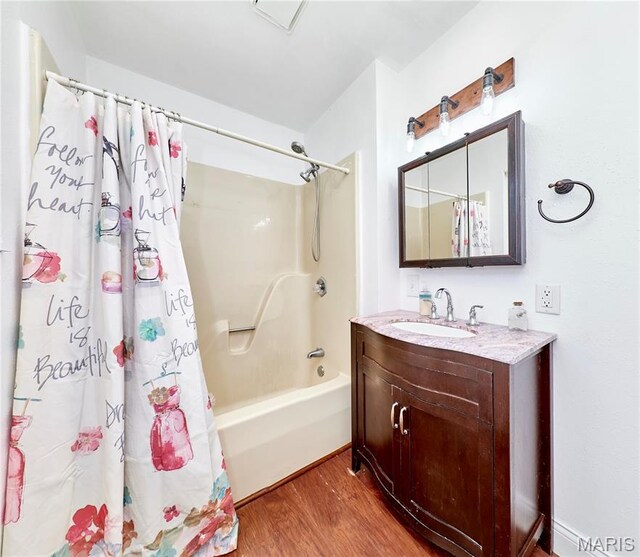 935 W Green St, Mascoutah, IL 62258