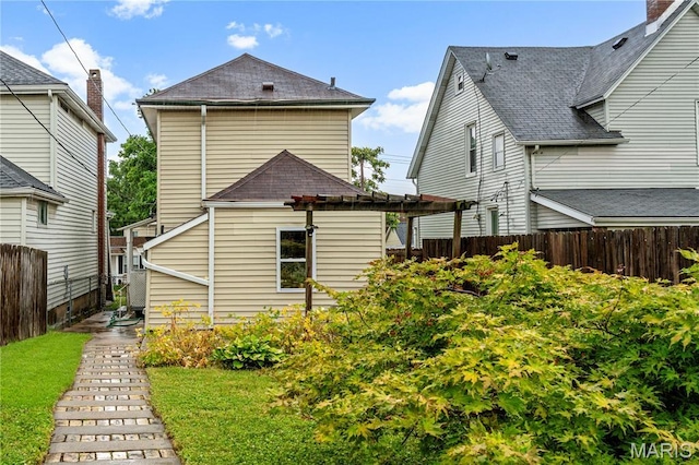 2725 Macklind Ave, Saint Louis, MO 63139 - rear view of property