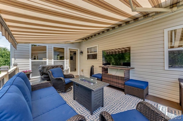 3026 Windsor Point Dr, Saint Louis, MO 63129 - view of patio / terrace featuring an outdoor living space with a fire pit