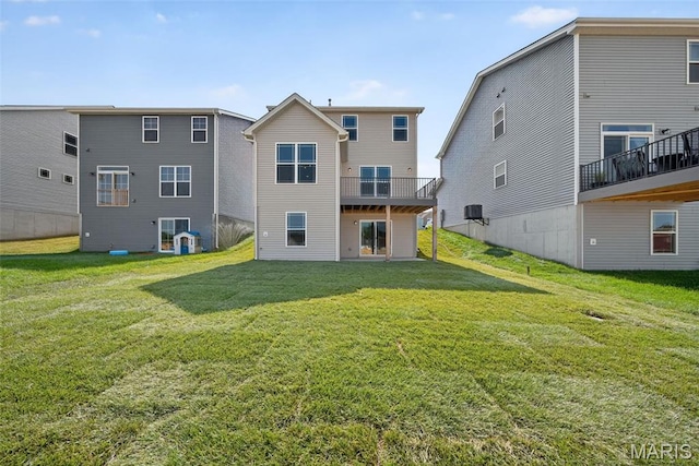 554 Wheatfield Cir, Ofallon, MO 63385 - back of property featuring a yard