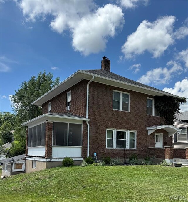 211 Virginia St, Hannibal, MO 63401 - photo 2