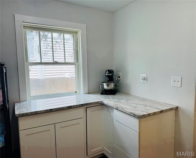 211 Virginia St, Hannibal, MO 63401 - photo 9