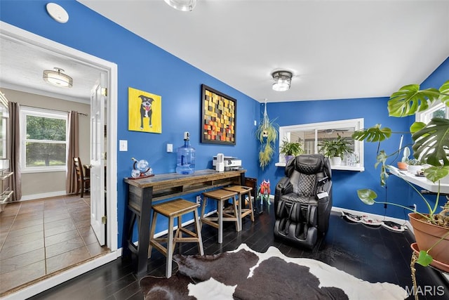11365 Inverness Ln, Maryland Heights, MO 63043 - home office featuring baseboards