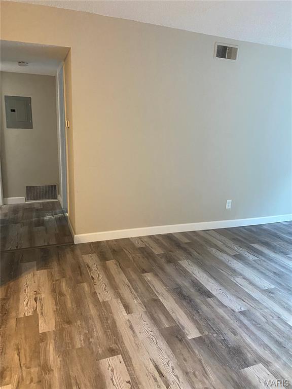 2832 Blackforest Dr Unit D, Saint Louis, MO 63129 - photo 2