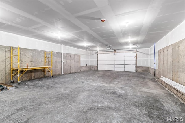 600 Allen Place, De Soto, MO 63020 - garage with a garage door opener