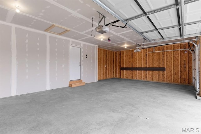 906 Gimli Ln, Wright City, MO 63390 - garage with a garage door opener