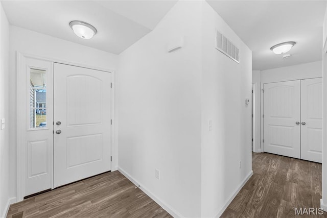 912 Gimli Ln, Wright City, MO 63390 - entryway with wood finished floors