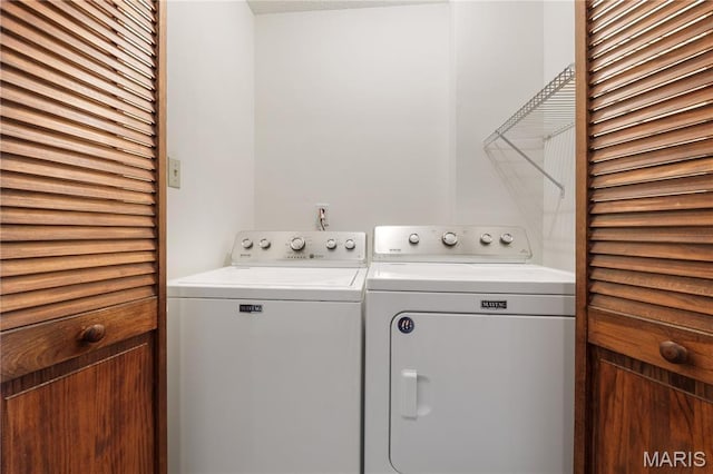 3606 Candlewyck Club Dr Unit E, Florissant, MO 63034 - photo 13