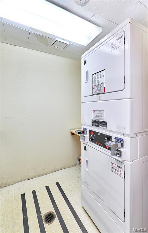 942 Guelbreth Ln Unit 208, Saint Louis, MO 63141 - photo 25
