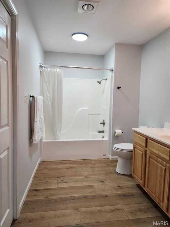 1604 Napoleon Dr, Bonne Terre, MO 63628 - full bath with shower / tub combo, vanity, and wood finished floors