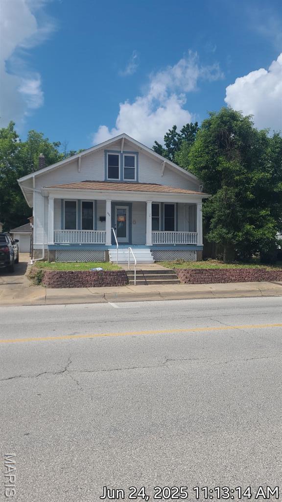 426 E 5th St, Washington, MO 63090