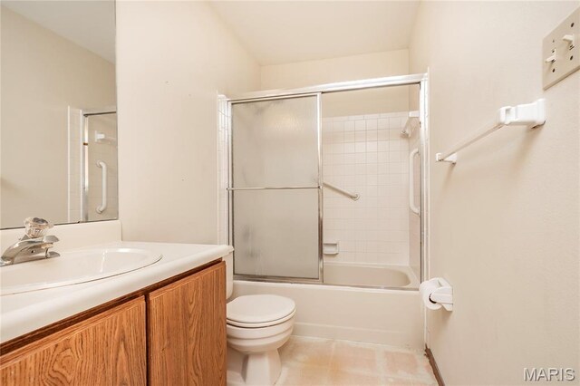 1756 Pineberry Ct, Creve Coeur Township, MO 63146 - full bathroom featuring vanity and shower / bath combination with glass door