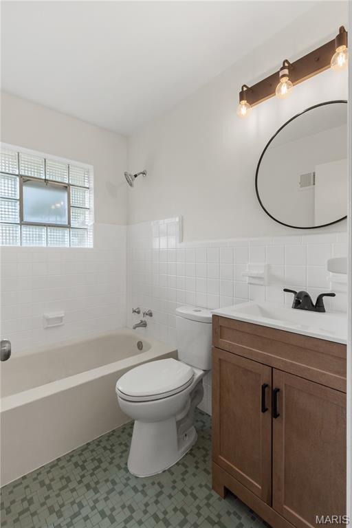 9100 Jonmar Ct, Affton, MO 63123 - photo 17