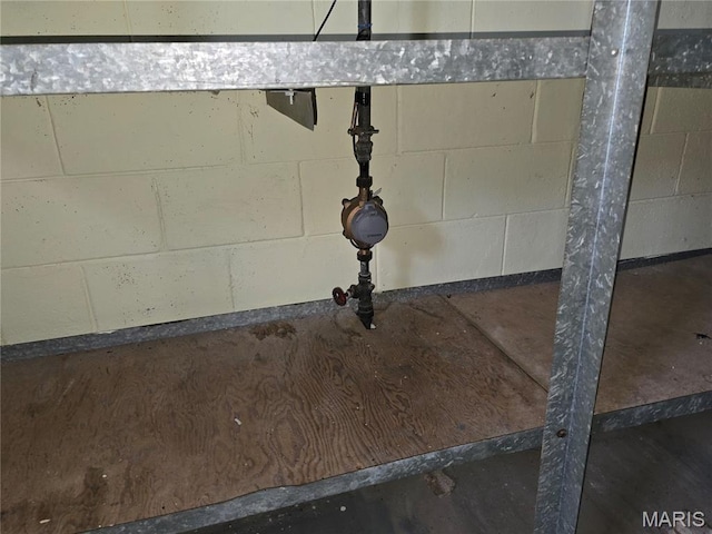 6203 Dardanella Ave, Normandy, MO 63121 - basement view of concrete block wall