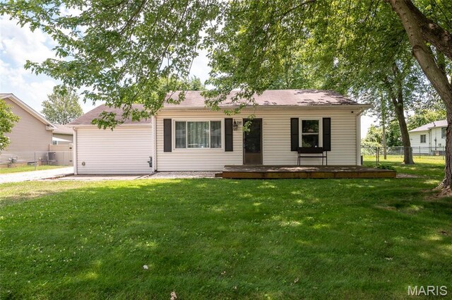 216 Sterling Dr, Moro, IL 62067 - photo 1