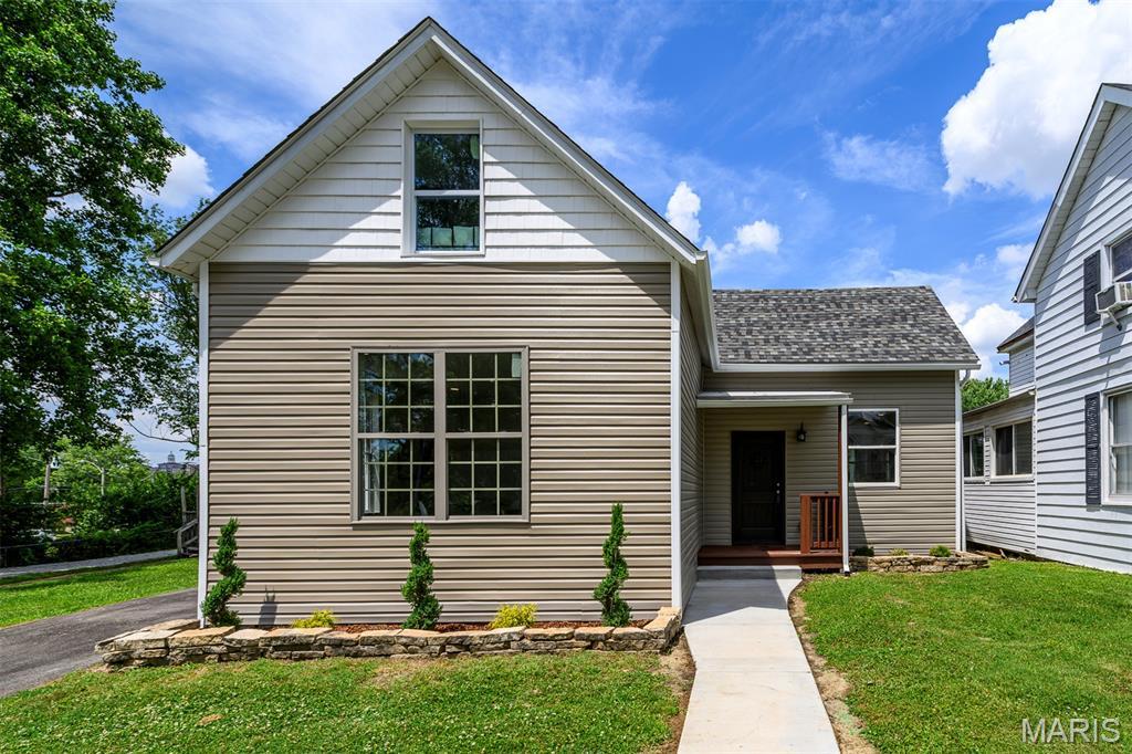 4471 Beck Ave, Saint Louis, MO 63116 - photo 1