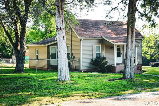 908 Birch St, Leadwood, MO 63653 - view of front of house with a porch and roof with shingles