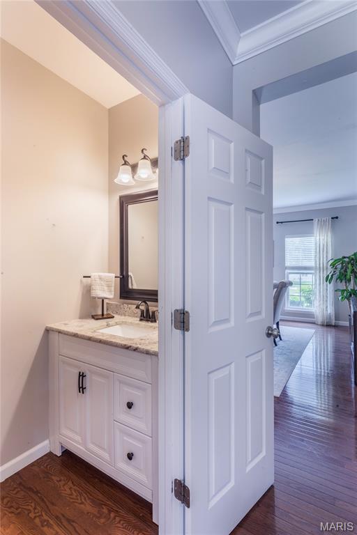 11800 Craig Manor Dr, Creve Coeur Township, MO 63146