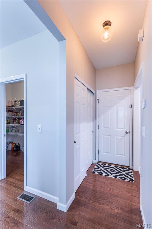 11800 Craig Manor Dr, Creve Coeur Township, MO 63146