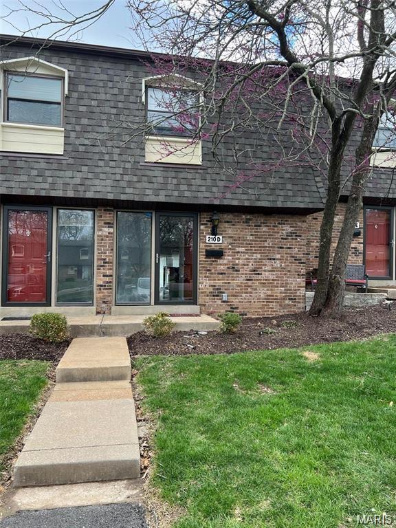 210 Braeshire Dr Unit D, Ballwin, MO 63021 - photo 1