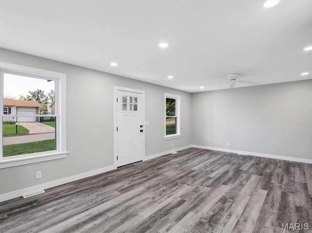 1505 Cypress Dr, Pacific, MO 63069 - entrance foyer featuring recessed lighting, wood finished floors, and ceiling fan
