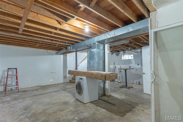 525 Oak Hill Dr, Lake St Louis, MO 63367 - below grade area featuring washer / dryer