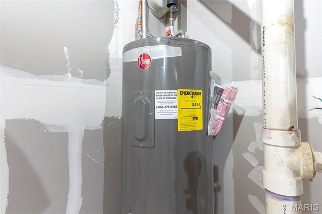 525 Oak Hill Dr, Lake St Louis, MO 63367 - utilities with electric water heater