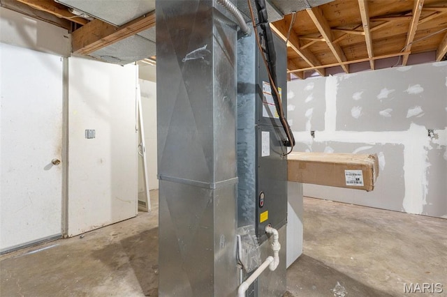 525 Oak Hill Dr, Lake St Louis, MO 63367 - utilities with heating unit