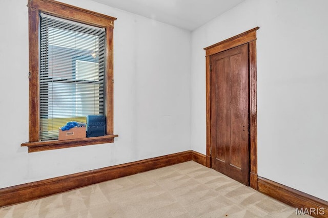 5447 Claxton Ave, Saint Louis, MO 63120 - unfurnished room with baseboards and carpet