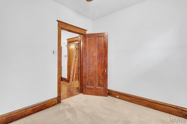 5447 Claxton Ave, Saint Louis, MO 63120 - empty room with light carpet and baseboards