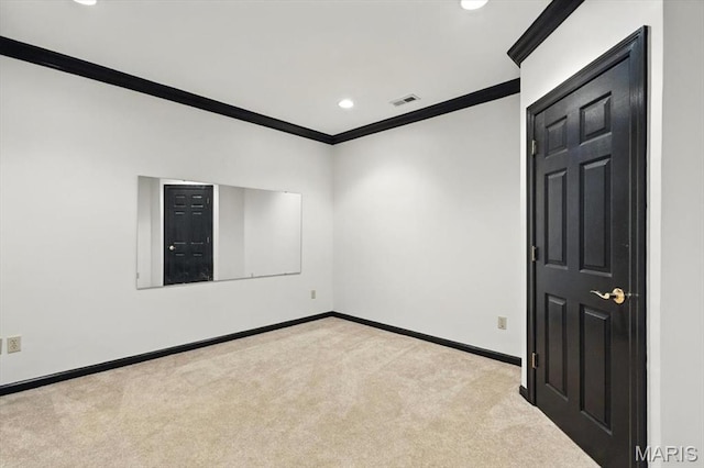 512 Overlook Terrace Ct, Eureka, MO 63025 - carpeted spare room featuring ornamental molding and recessed lighting
