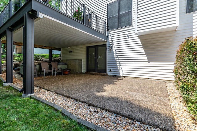 2260 Crimson View Dr, Wildwood, MO 63011 - patio / terrace with a patio area and driveway