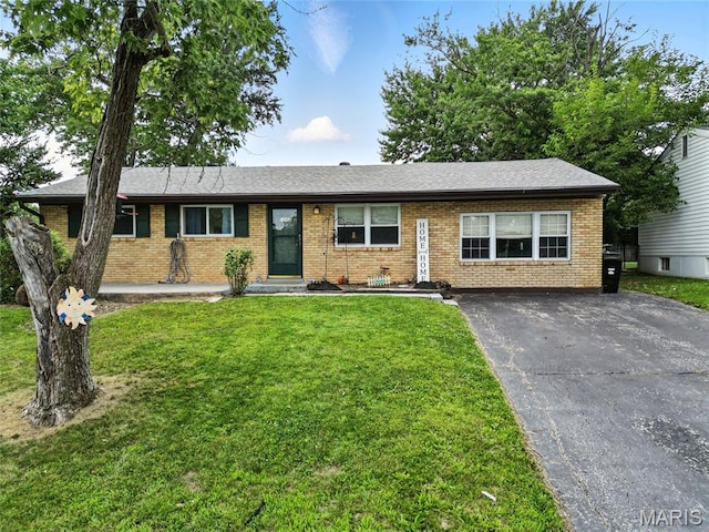 2023 Pincian Dr, Fenton, MO 63026 - photo 2