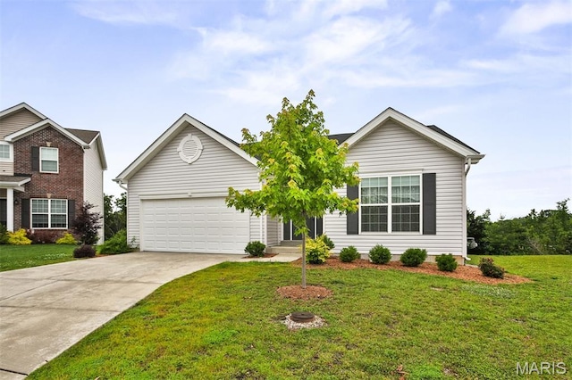 2904 Sierra View Ct, Imperial, MO 63052 - view of front of property featuring an attached garage, driveway, and a front yard