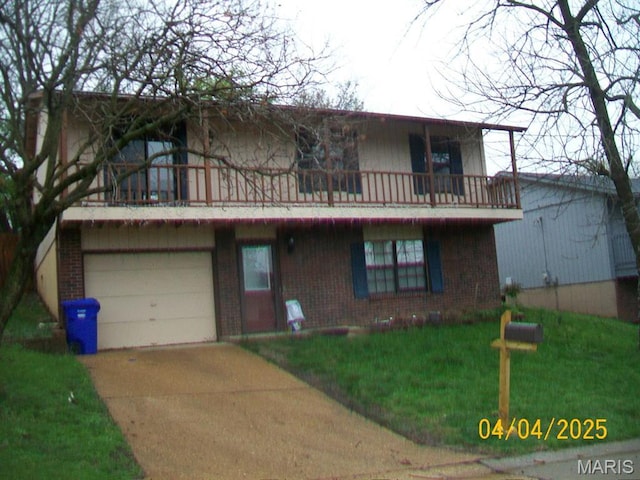 859 Matthews Dr, Fenton, MO 63026 - photo 1