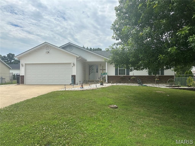 1019 Huntington Dr, Troy, MO 63379 - photo 1