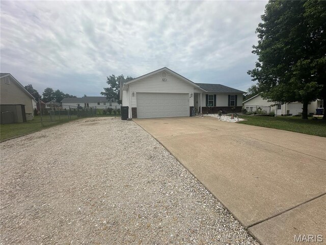 1019 Huntington Dr, Troy, MO 63379 - photo 3