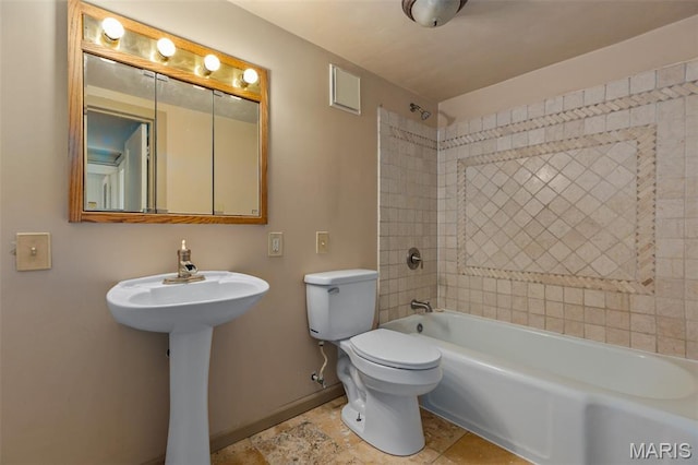 3513 Coronado Dr, Alton, IL 62002 - full bath with baseboards and washtub / shower combination