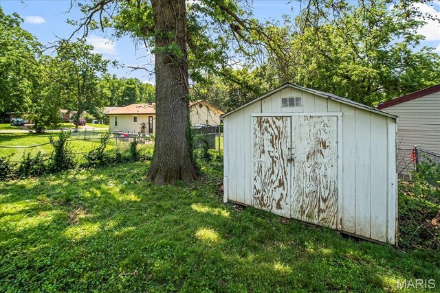 3954 Geraldine Ave, Saint Ann, MO 63074 - photo 28