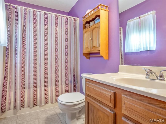 1 Wild Horse Ct, Troy, IL 62294 - bathroom with vanity and curtained shower
